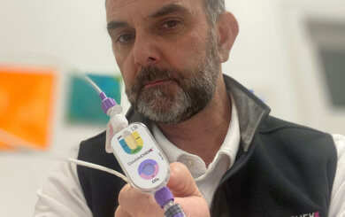 DoubleCHEK is a patented device that uses CO2 and pH indicators to prevent the misplacement of feeding tubes into the lungs